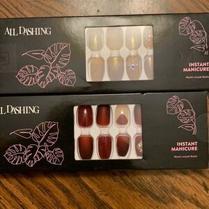 Choose 1 of the 2: All Dashing instant manicure/28pc art tips & tools to apply
